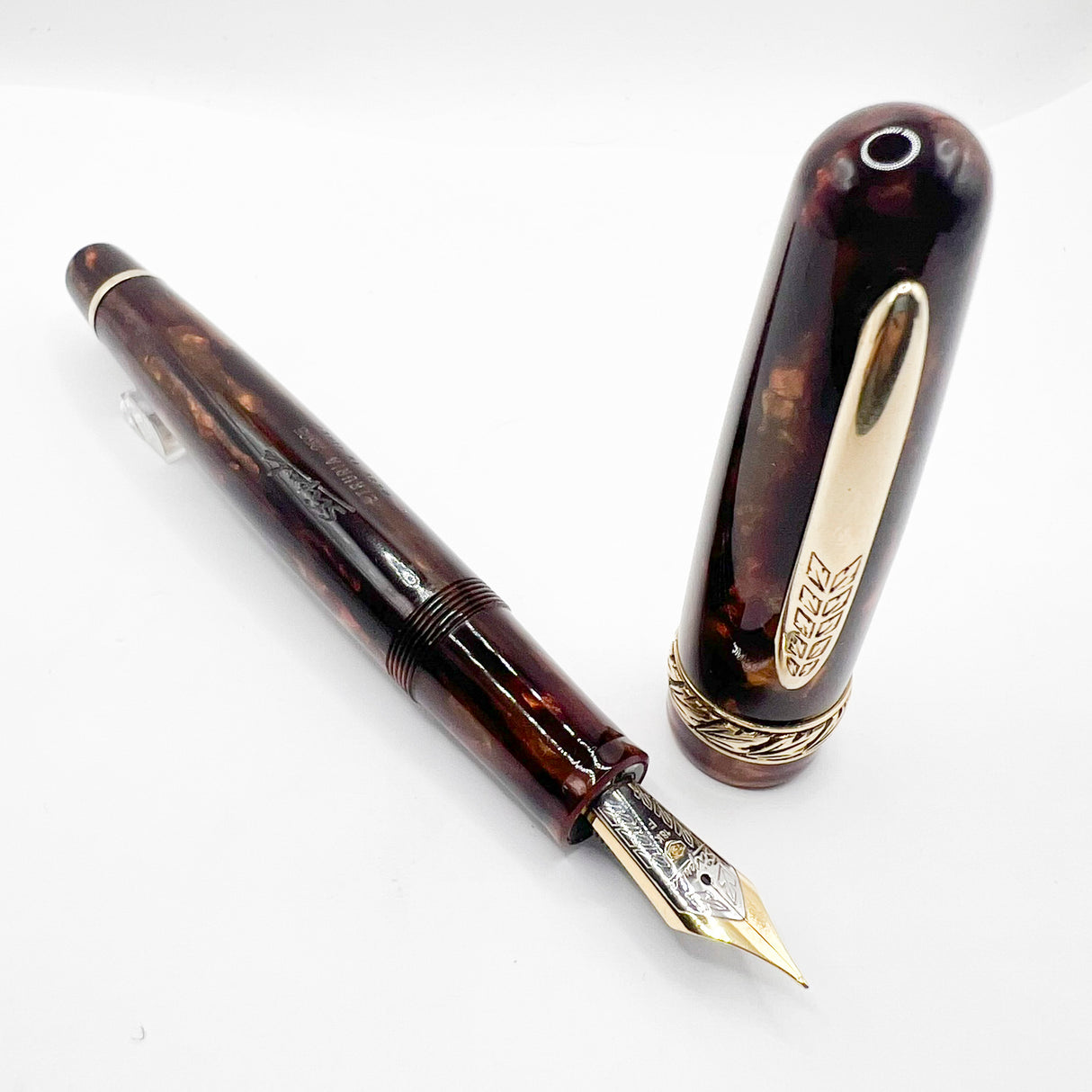 Stipula Early Etruria Variegated Burgundy & Amber Celluloid Fountain Pen- 9kt Gold Cap Band & Trim - Fine 18Kt Gold Nib