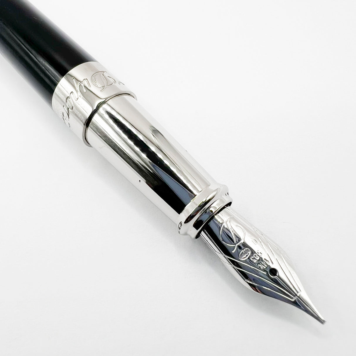 S.T. Dupont Large Line D Elysee Duotone Fountain Pen - Medium 14kt Gold Nib