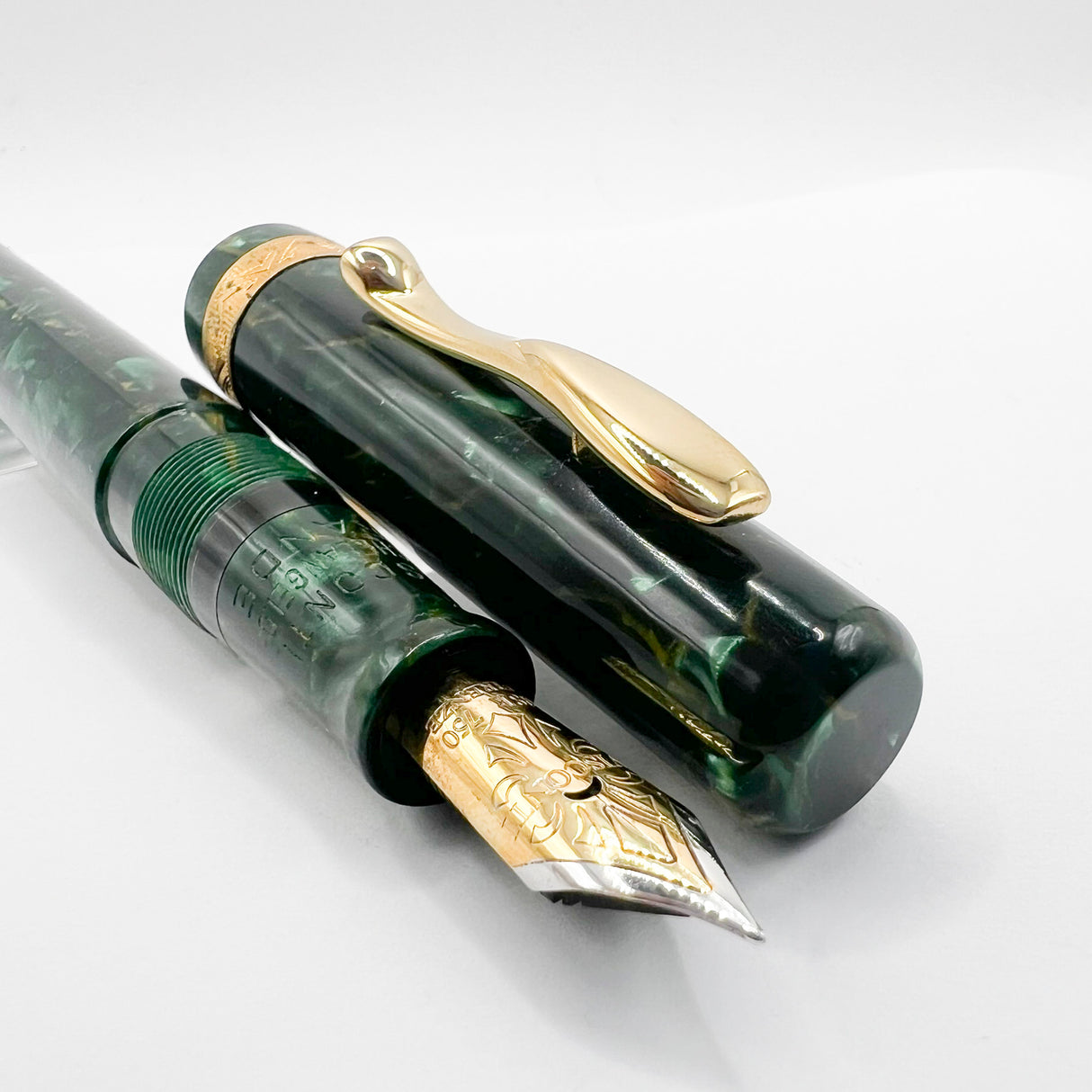 Visconti Limited Edition Michelangelo Grande Celluloid Fountain Pen - Medium 18kt Gold Nib