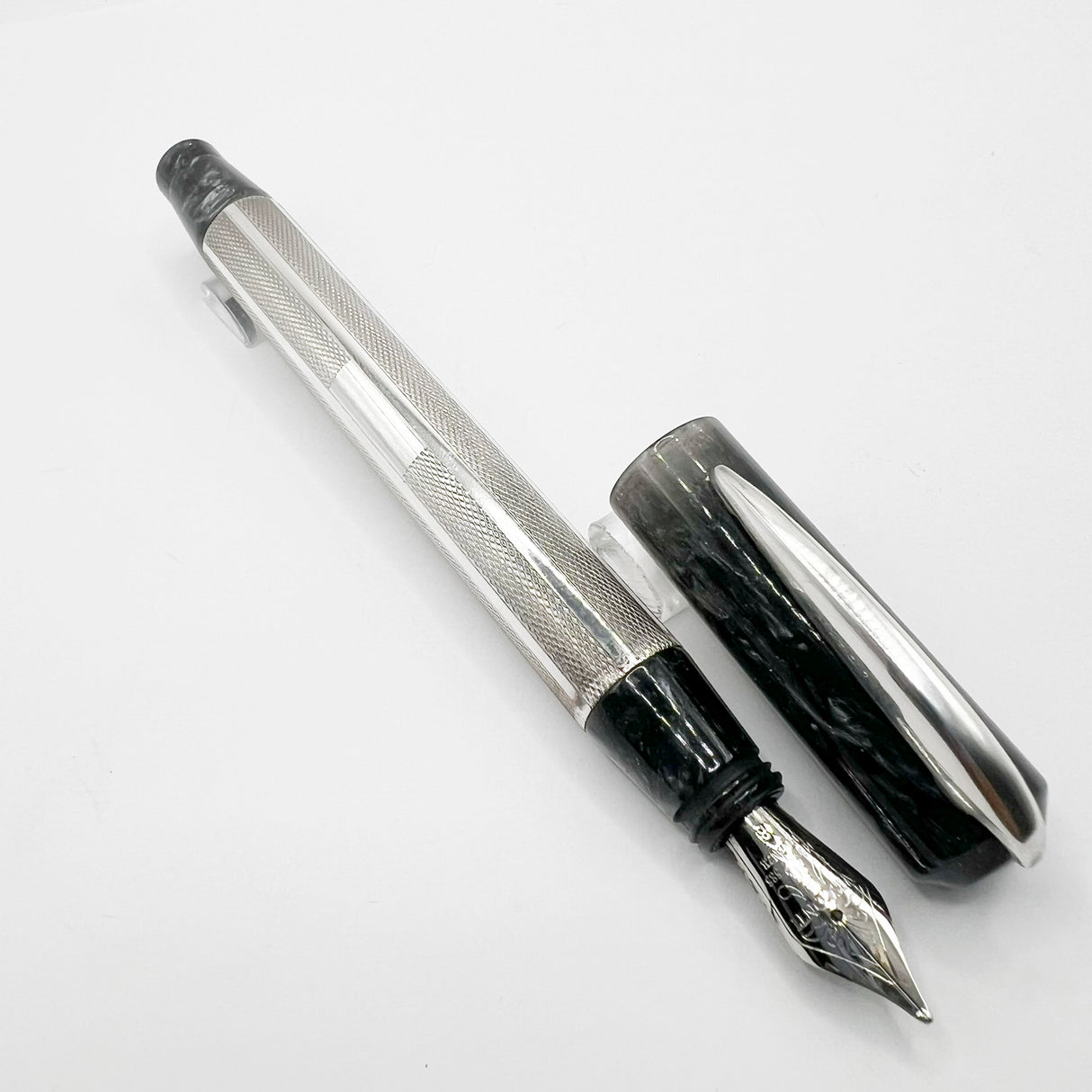 Visconti Rinascimento Stardust Grey Fountain Pen - Broad 14kt Gold Nib