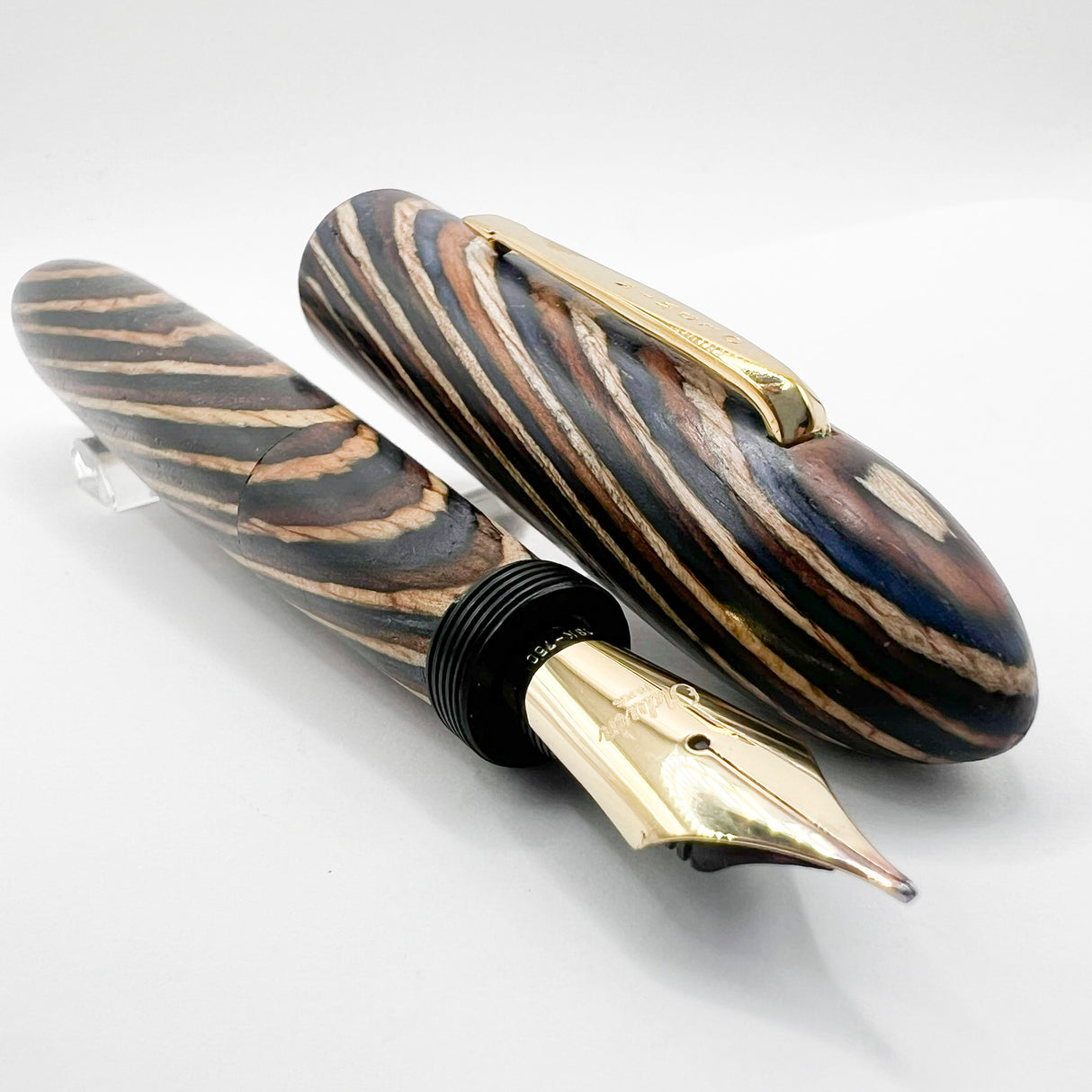 Oldwin (France) Oversized Wood Spina Fountain Pen - Flexible Large #8 Medium 18kt Gold Nib