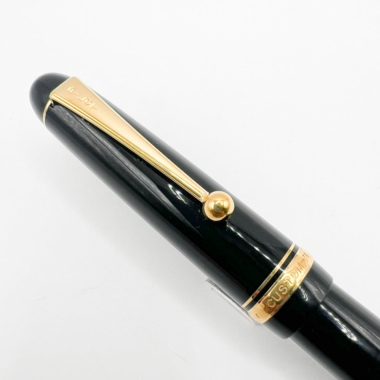 Pilot Custom 74 Black Fountain Pen - Double Broad 14kt Gold Nib