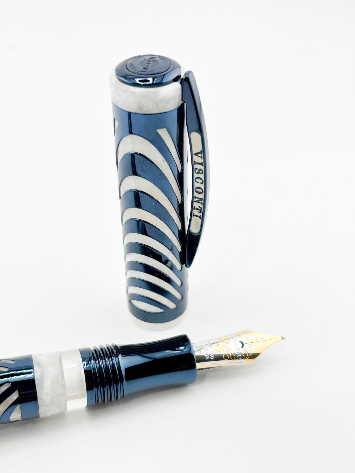 Visconti Ripple Silver Metallic Blue Limited Edition Fountain Pen - Flexible Fine 18kt Gold Nib