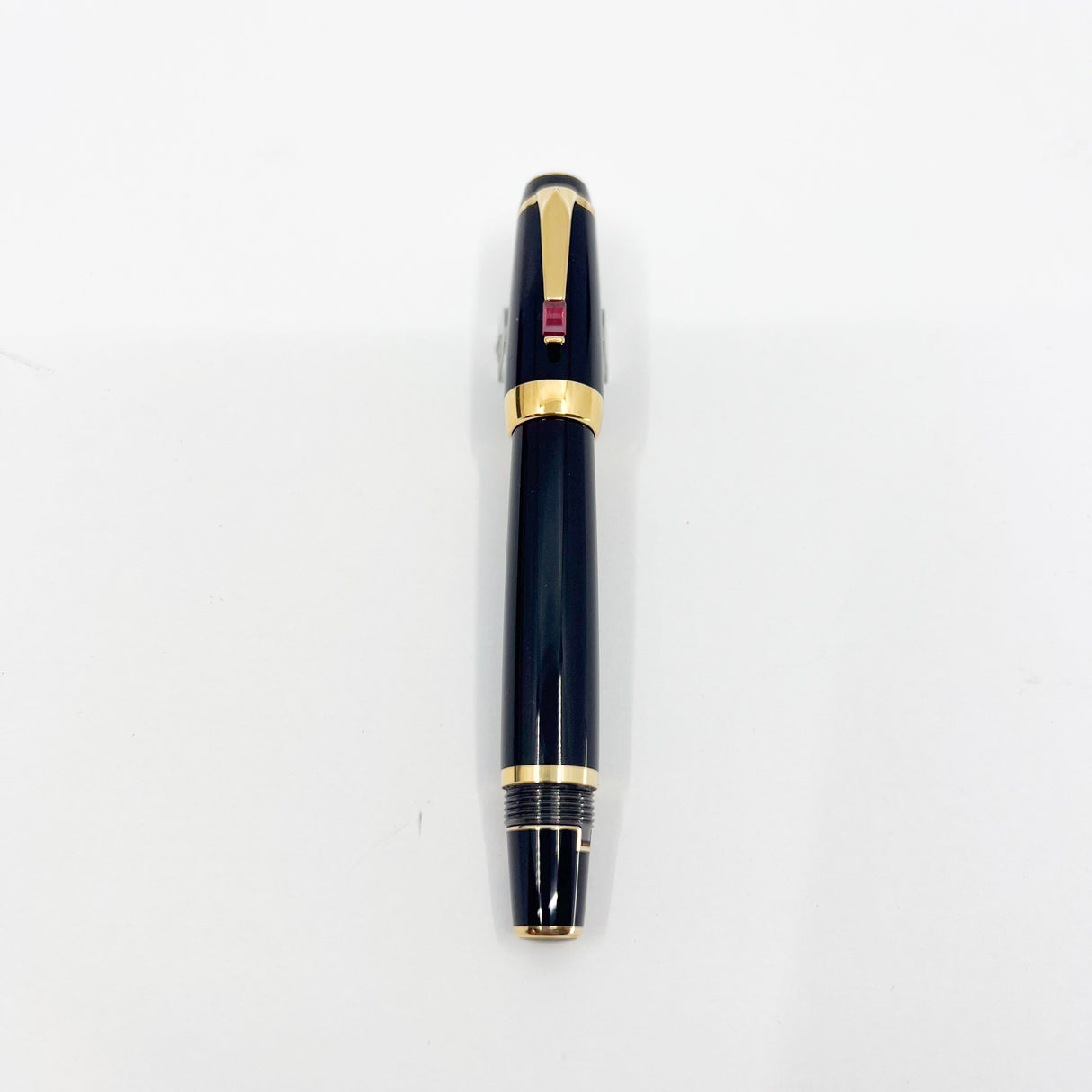 Montblanc Boheme Rouge - Black Resin Fountain Pen - Retractable Medium 14kt Gold Nib