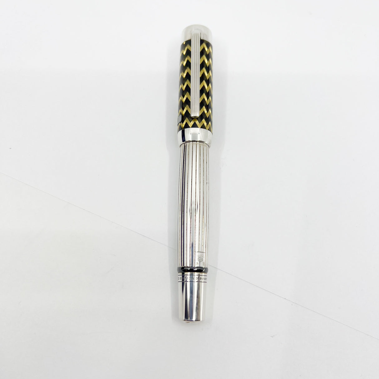 Montblanc J.P. Morgan 2004 Patron Of The Arts Limited Edition Fountain Pen - Medium 18kt Gold Nib