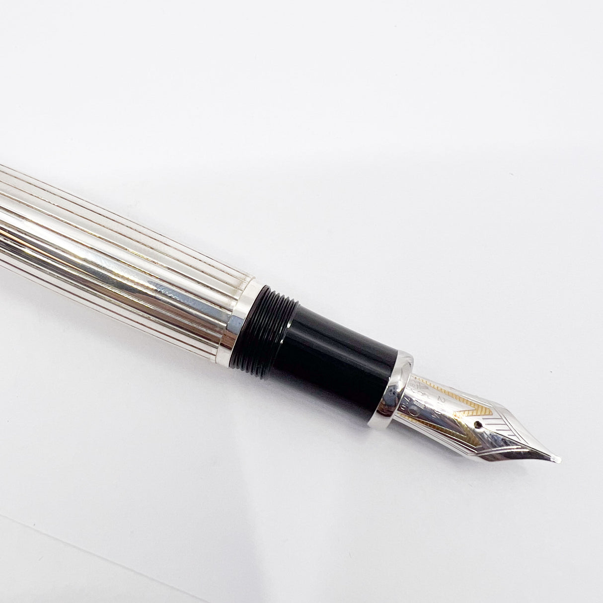 Montblanc J.P. Morgan 2004 Patron Of The Arts Limited Edition Fountain Pen - Medium 18kt Gold Nib