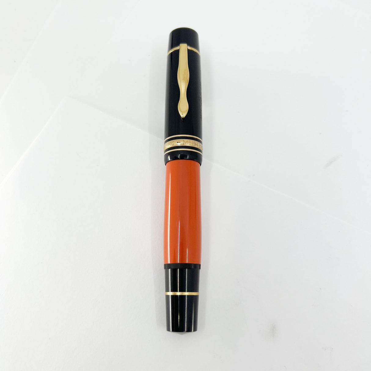 Montblanc Ernest Hemingway Writers Series Limited Edition Fountain Pen - Medium 18kt Gold Nib