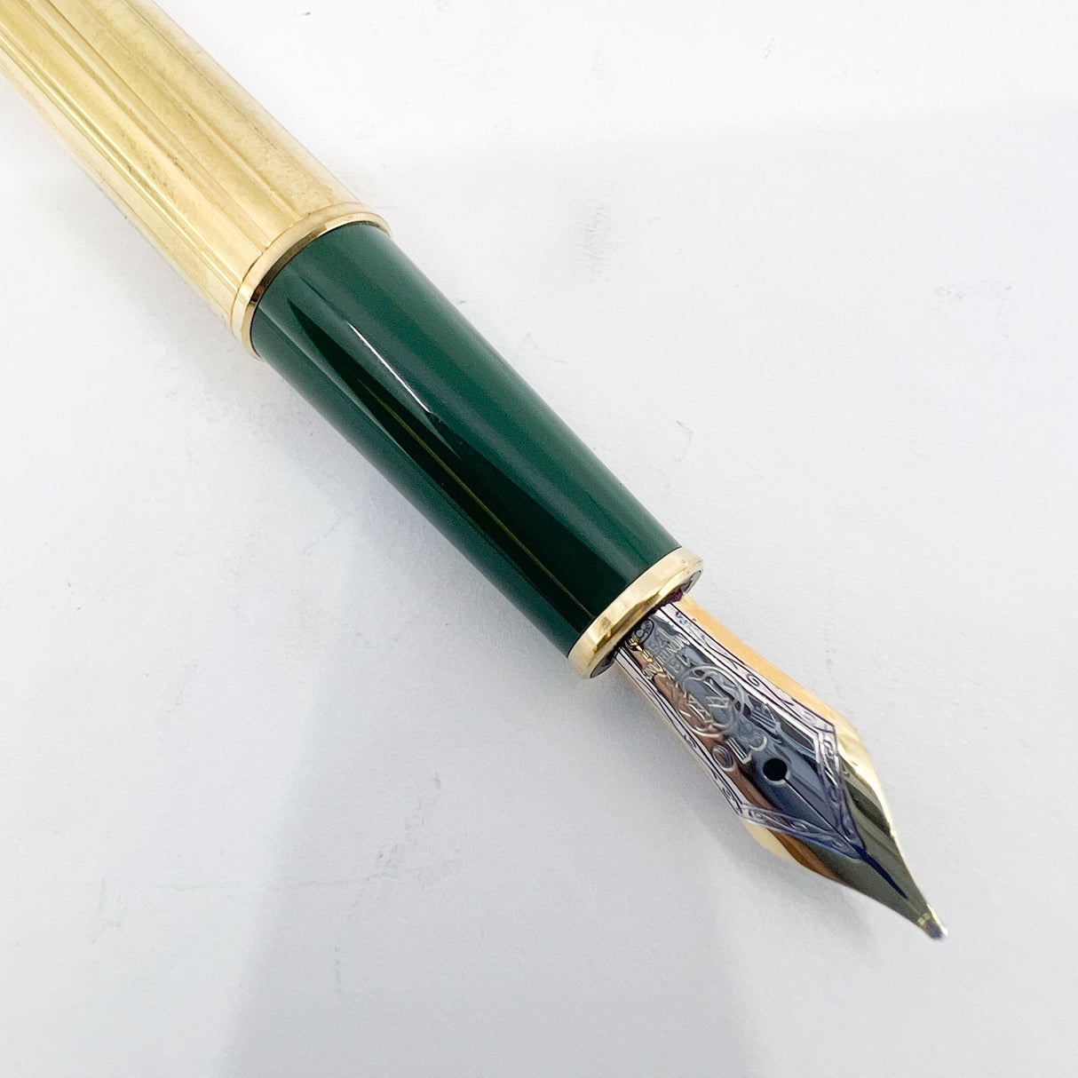 Montblanc Meisterstuck Solitaire Czar Nikolai Classique 144 Malachite Cap/Vermeil Barrel Fountain Pen