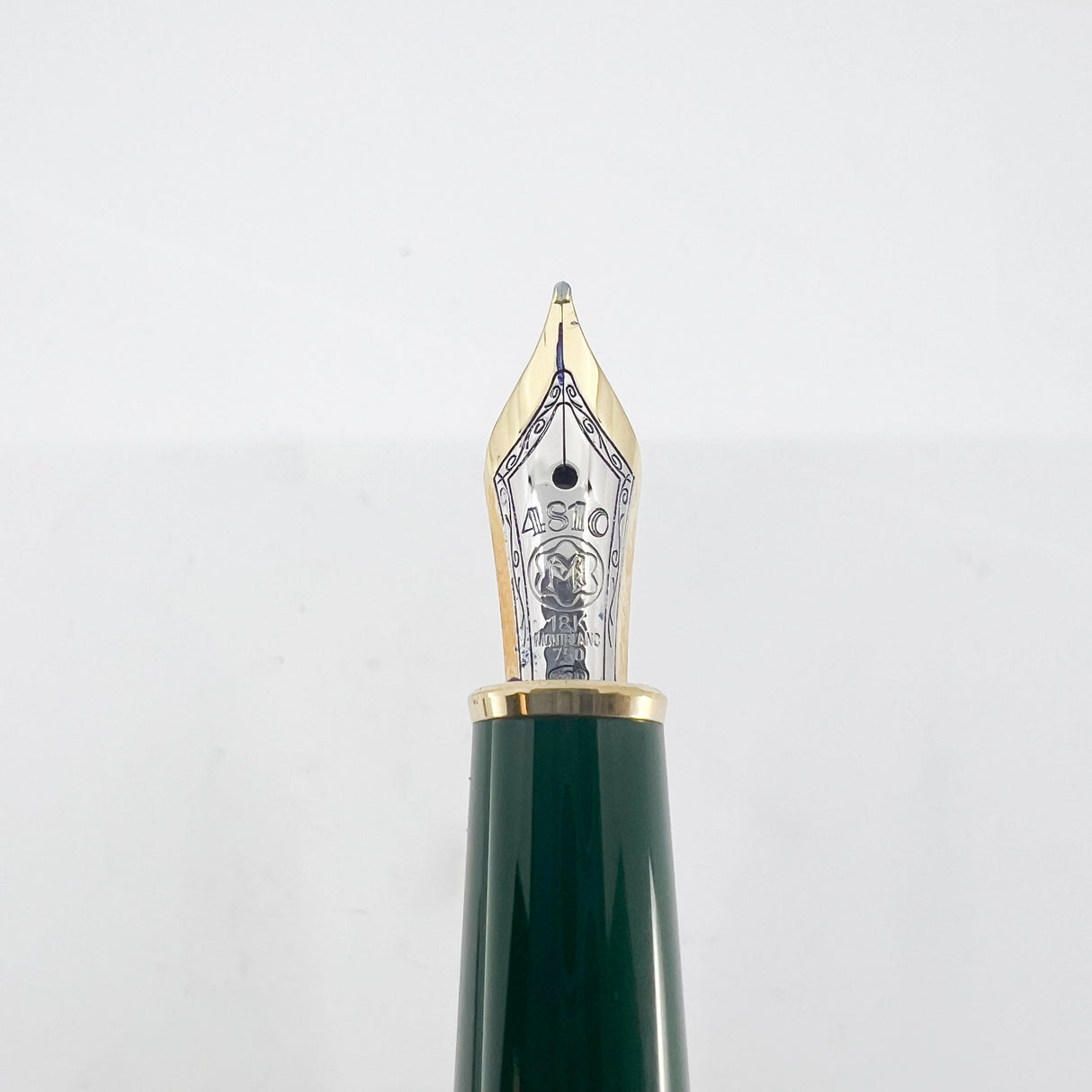 Montblanc Meisterstuck Solitaire Czar Nikolai Classique 144 Malachite Cap/Vermeil Barrel Fountain Pen