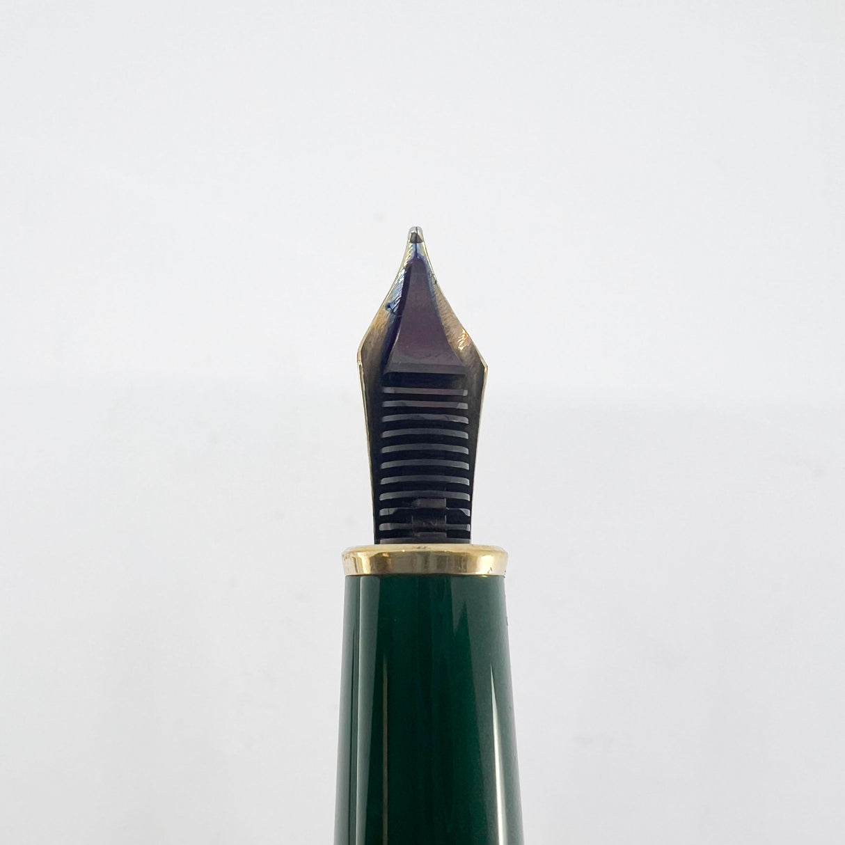 Montblanc Meisterstuck Solitaire Czar Nikolai Classique 144 Malachite Cap/Vermeil Barrel Fountain Pen