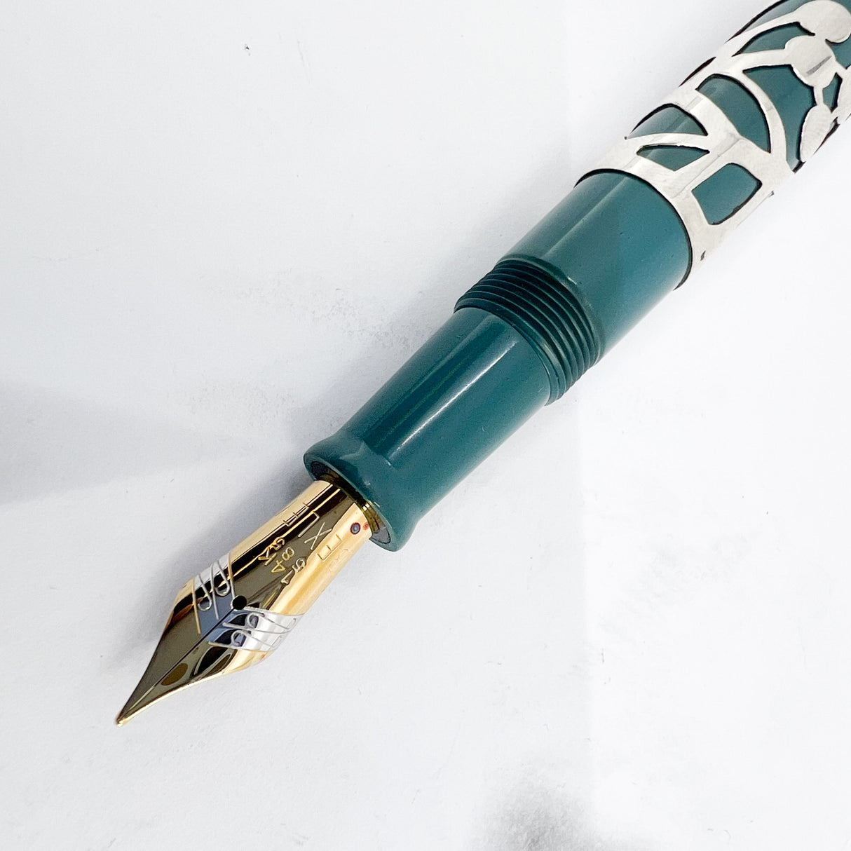 Bexley 50th Anniversary of Israel Statehood (1948-1998) Sterling Silver Limited Edition Fountain Pen #025/100 - Medium 14kt Gold Nib