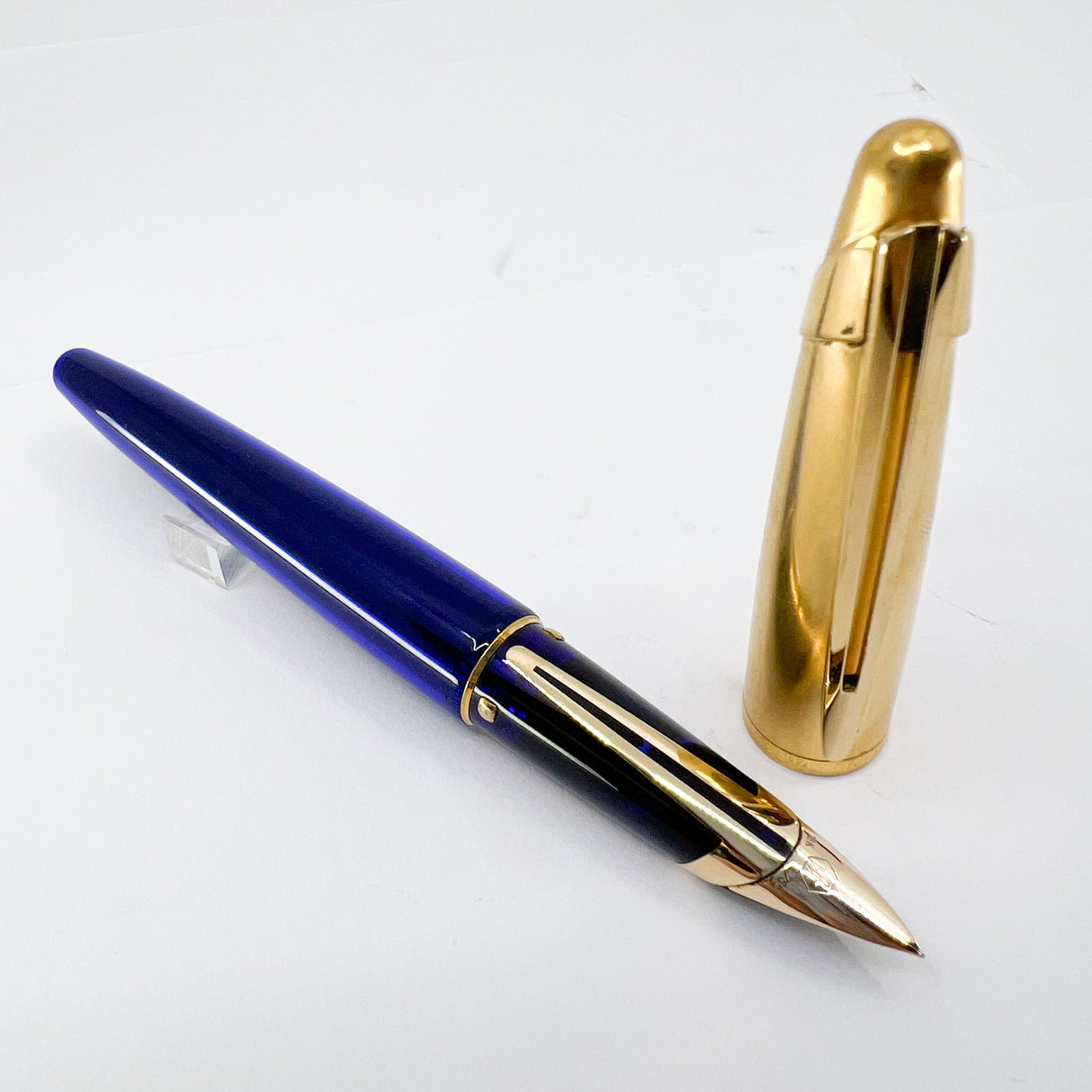 Waterman Edson Blue Translucent Fountain Pen - Fine 18kt Gold Nib