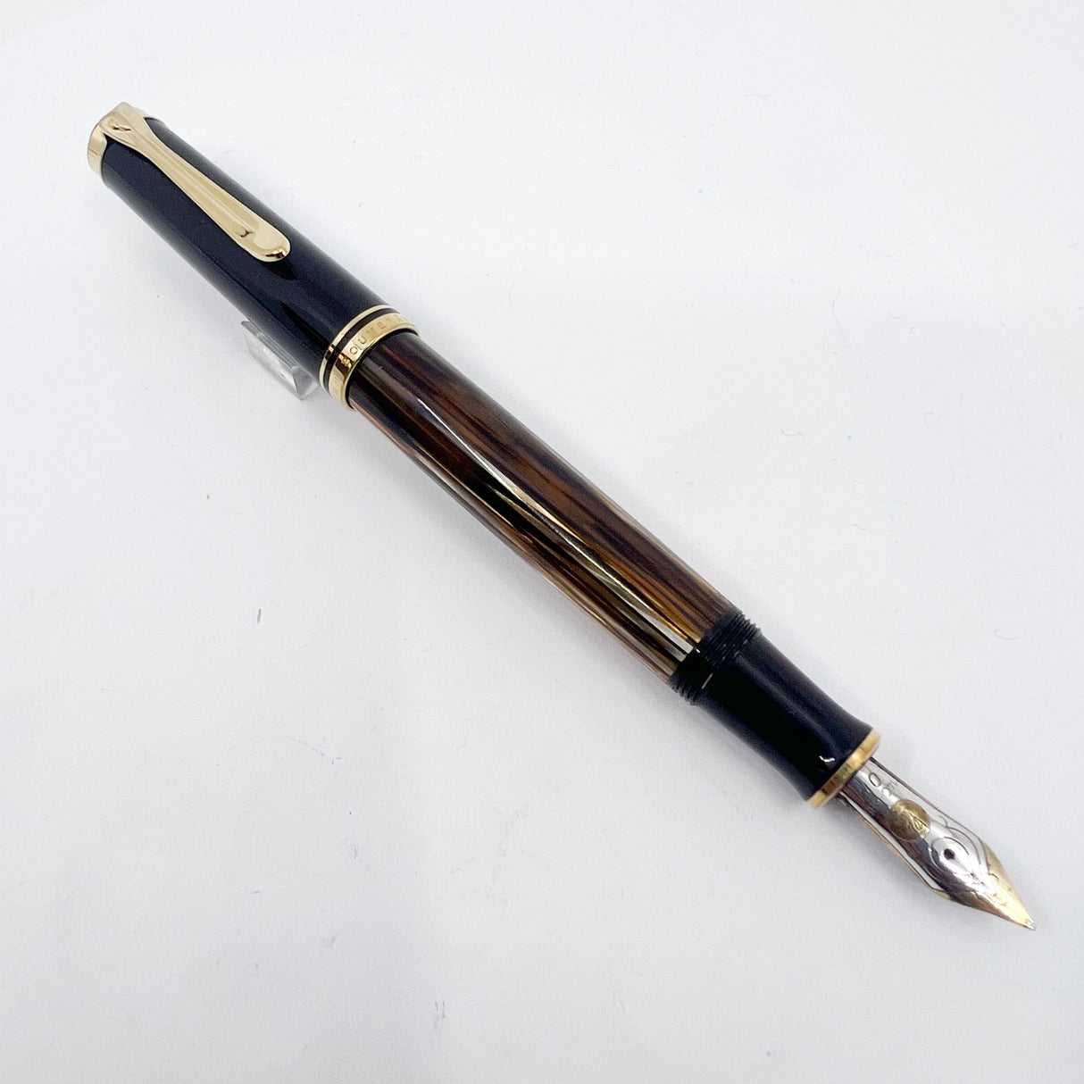 Pelikan M400 Tortoise Brown Fountain Pen - Medium Oblique 14kt Gold Nib