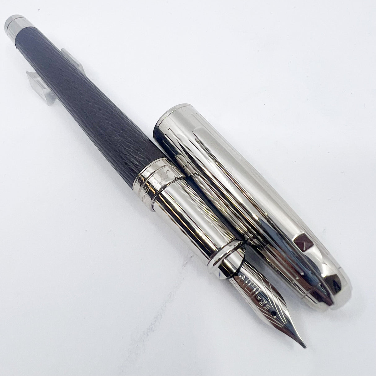 S. T. Dupont Orpheo Fountain Pen - Palladium Plated Cap - Textured Leather Barrel - Medium 18kt Gold Nib