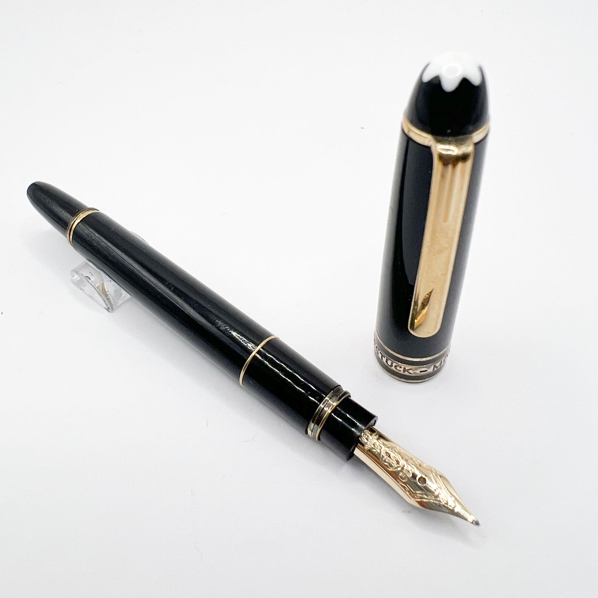 Montblanc Meisterstuck Mozart Black Resin Fountain Pen - Medium 14kt Gold Nib