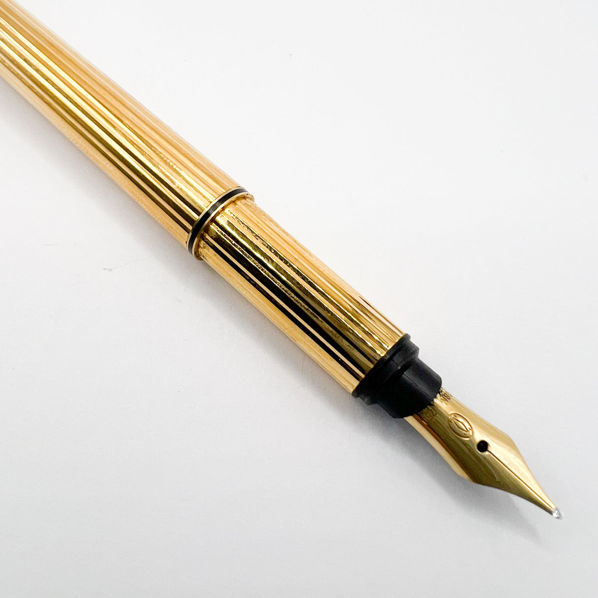 Cartier Gold-Plated Fluted Must de Cartier Fountain Pen - Medium 18kt Gold Nib