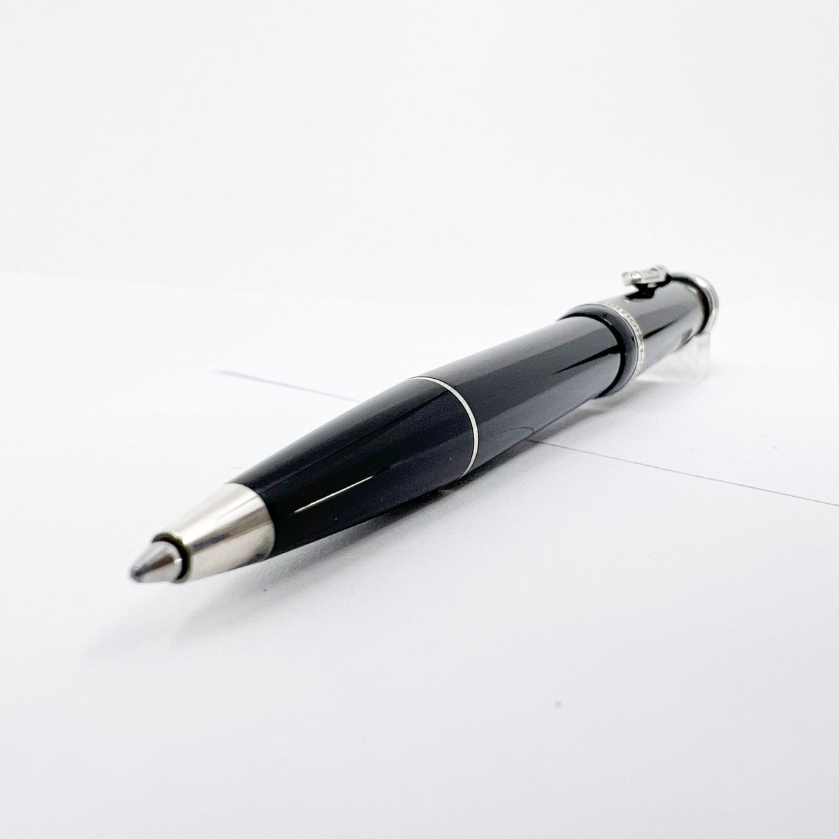 Montblanc Agatha Christie Writer Series Limited Edition Ballpoint Pen - Sterling Silver Snake Clip with Ruby Eyes