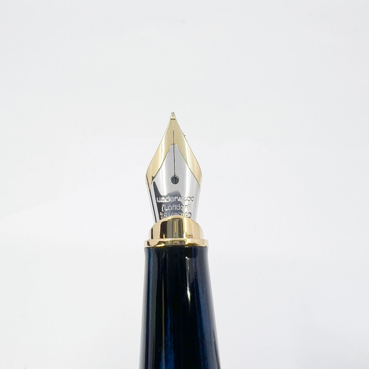 Underwood (London) Piccadilly Ebonite Blue/Black Ripple Fountain Pen - Medium 18kt Gold Nib