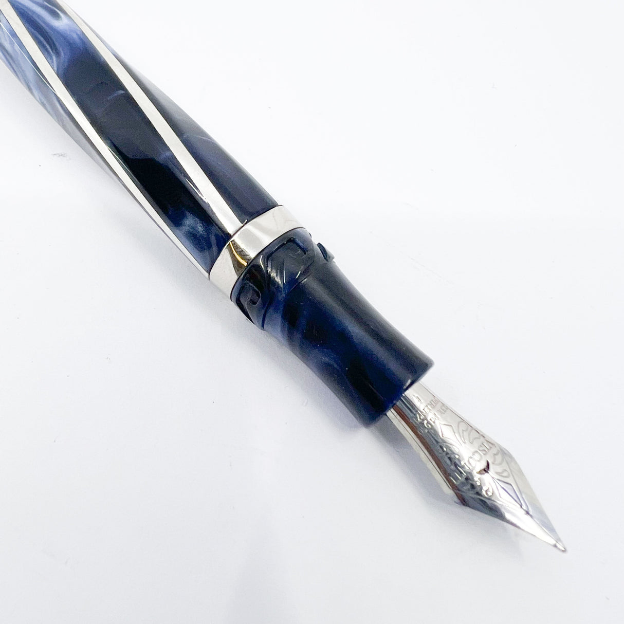 Visconti Divina Elegance Imperial Blue Mid-Size Fountain Pen - Flexible Fine 23K Palladium Nib