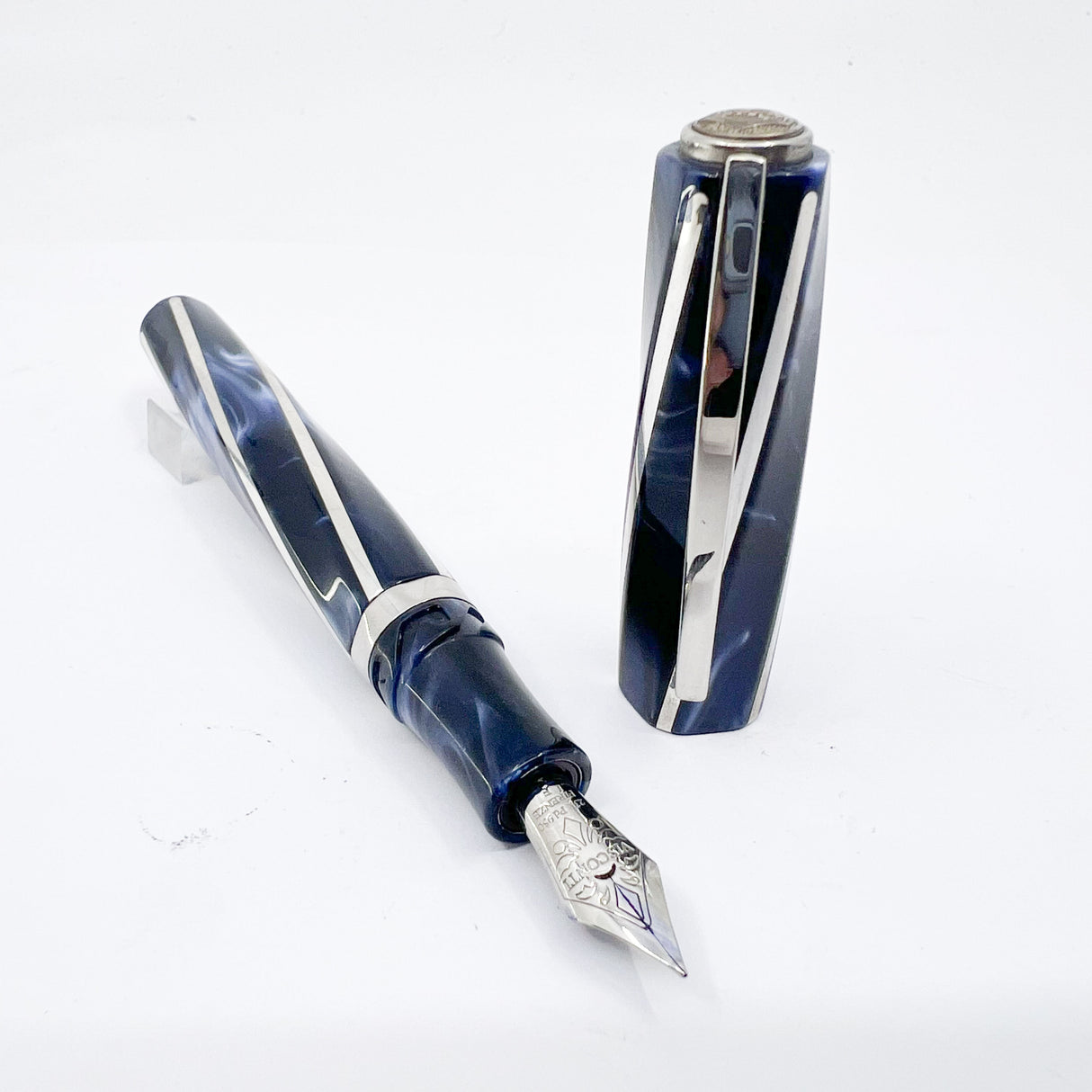 Visconti Divina Elegance Imperial Blue Mid-Size Fountain Pen - Flexible Fine 23K Palladium Nib