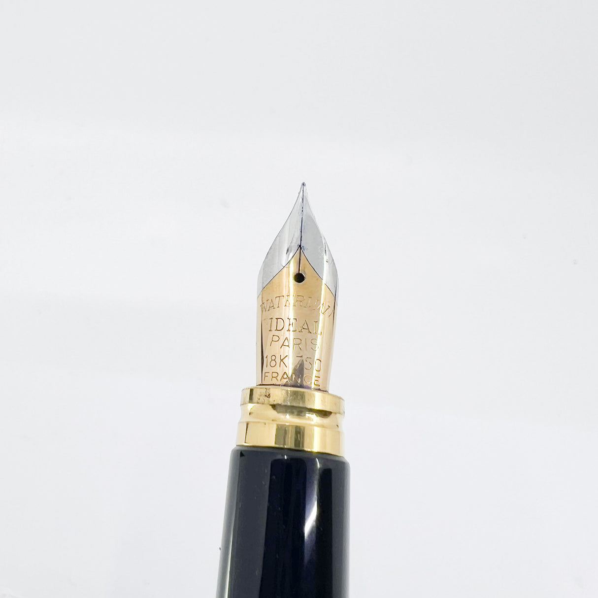 Waterman Man 100 Black Fountain Pen - Extra Fine 18kt Gold Nib