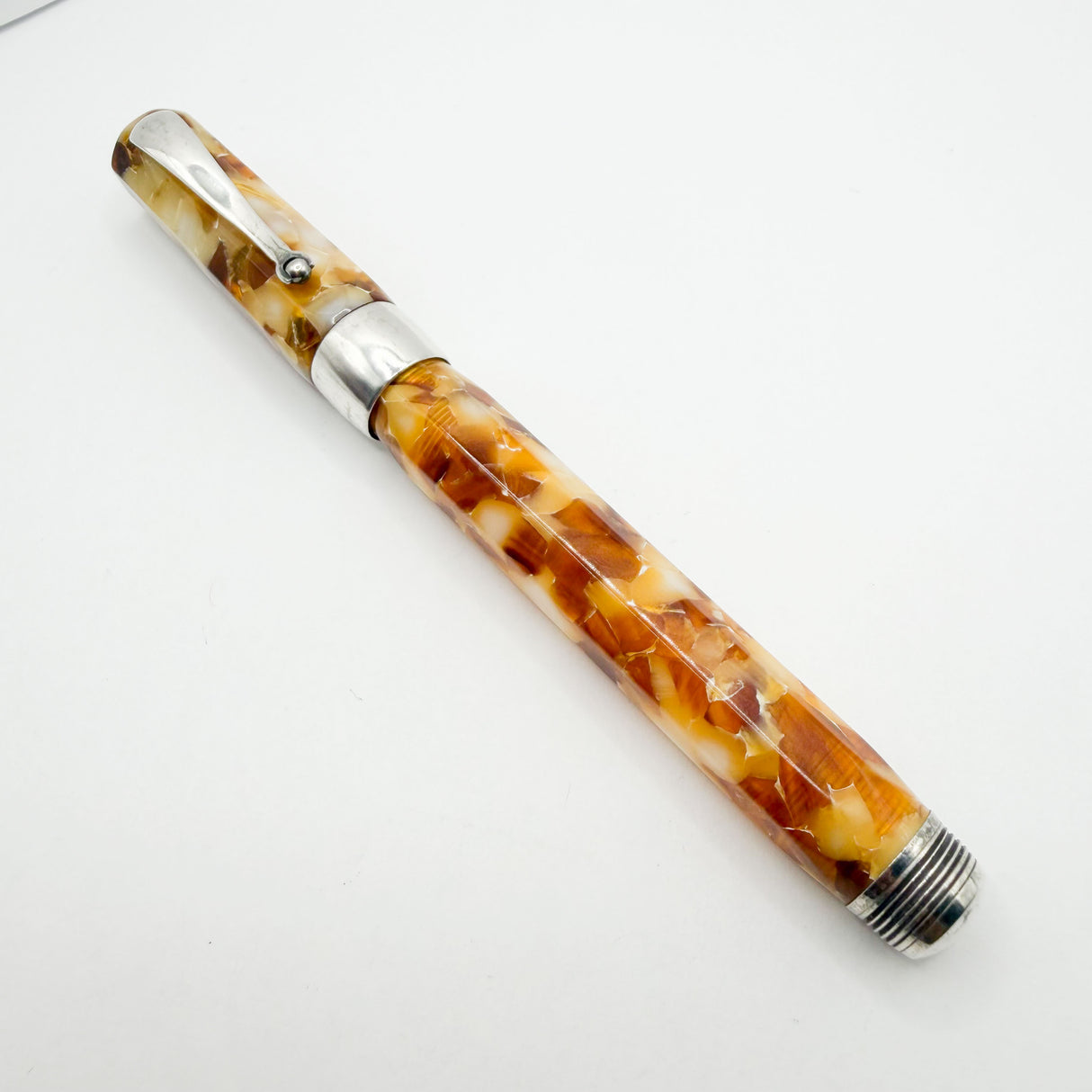 Montegrappa Harmony "Bassano Parchment" Facetted Fountain Pen - Extra Fine 18kt Gold Nib