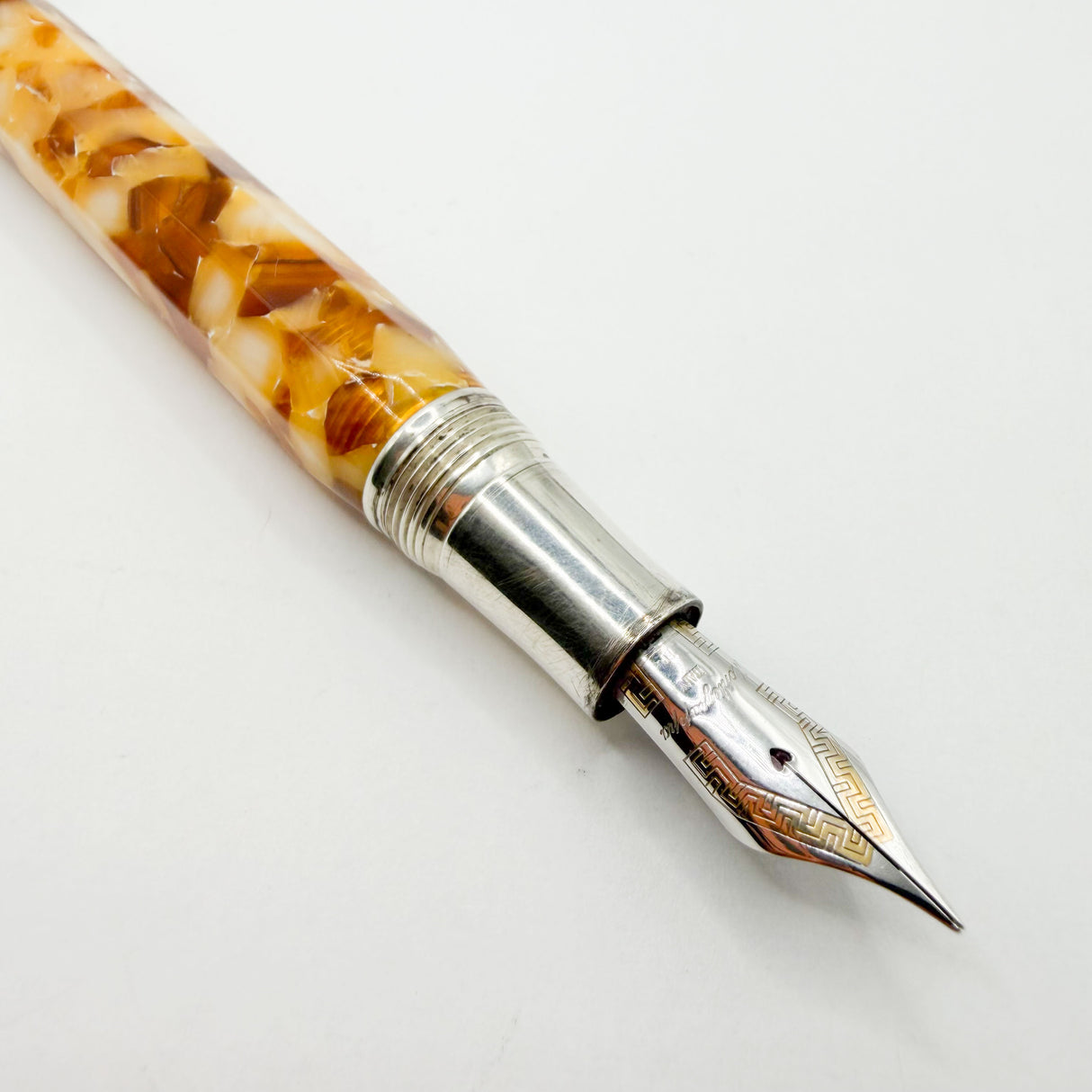 Montegrappa Harmony "Bassano Parchment" Facetted Fountain Pen - Extra Fine 18kt Gold Nib
