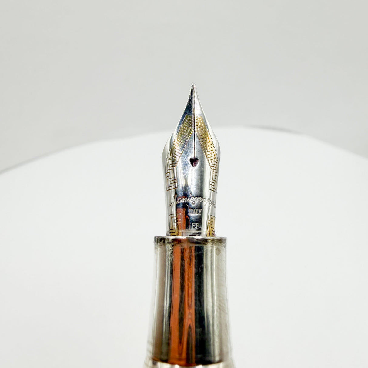 Montegrappa Harmony "Bassano Parchment" Facetted Fountain Pen - Extra Fine 18kt Gold Nib