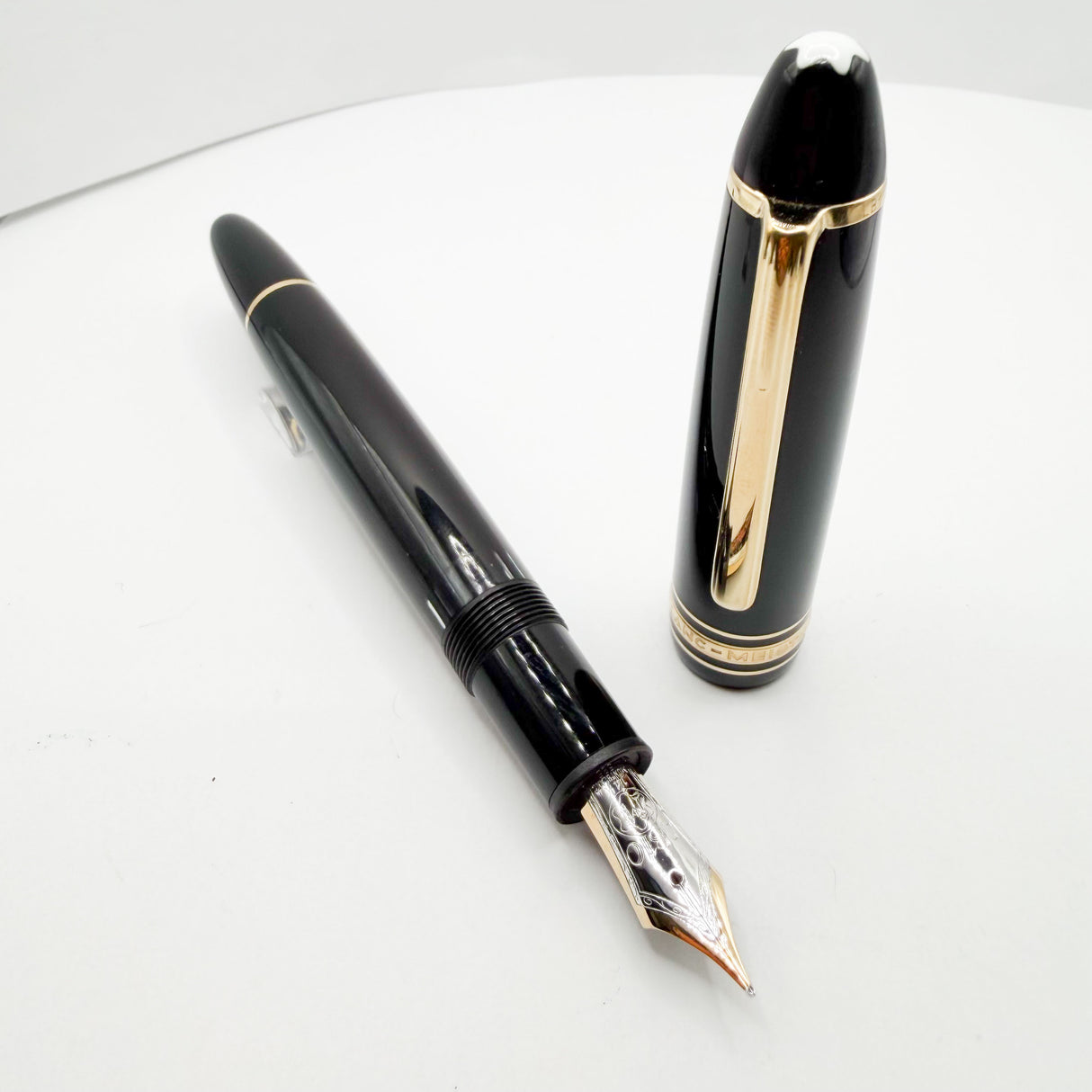 Montblanc Meisterstuck Black Resin #146 LeGrand Fountain Pen - Fine 14kt Gold Nib