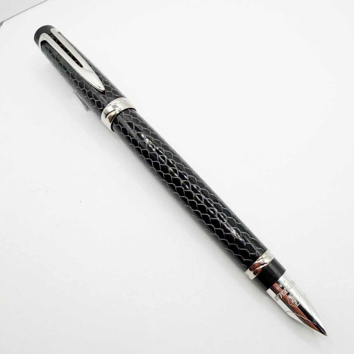 Waterman Liaison "Cobra" Fountain Pen - Fine 18kt Gold Nib - Rare, Especially in this Pristine Never-Used Condition!