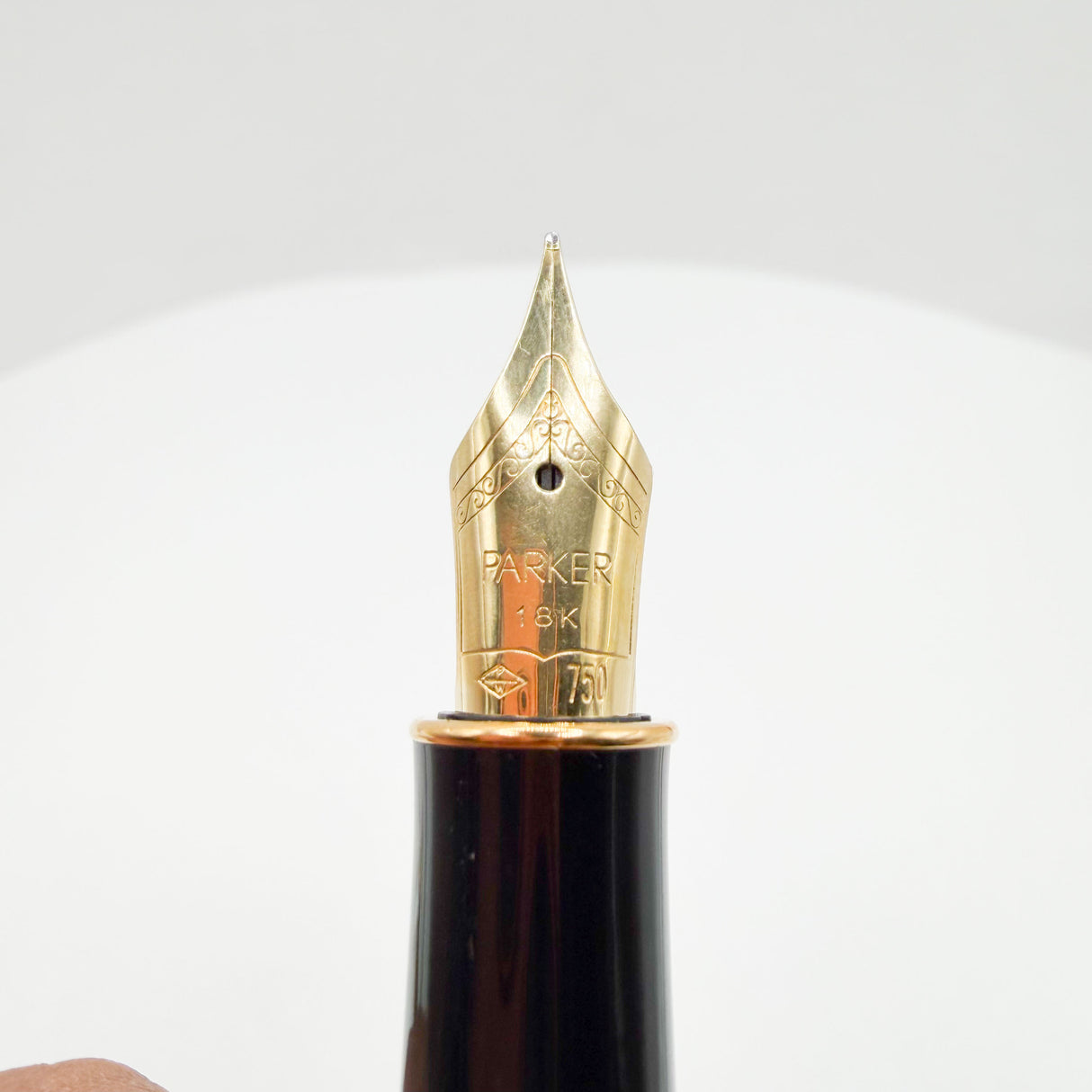 Parker Sonnet Sterling Silver Cisele Cross Hatch Fountain Pen - Extra Fine 18kt Gold Nib