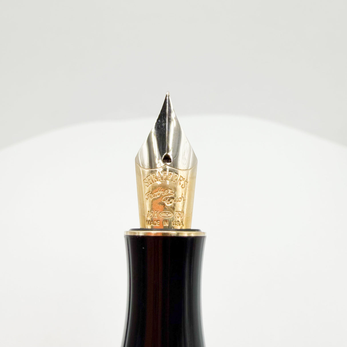 Sheaffer Amber Glow Balance II Fountain Pen - Extra Fine 18kt Gold Nib