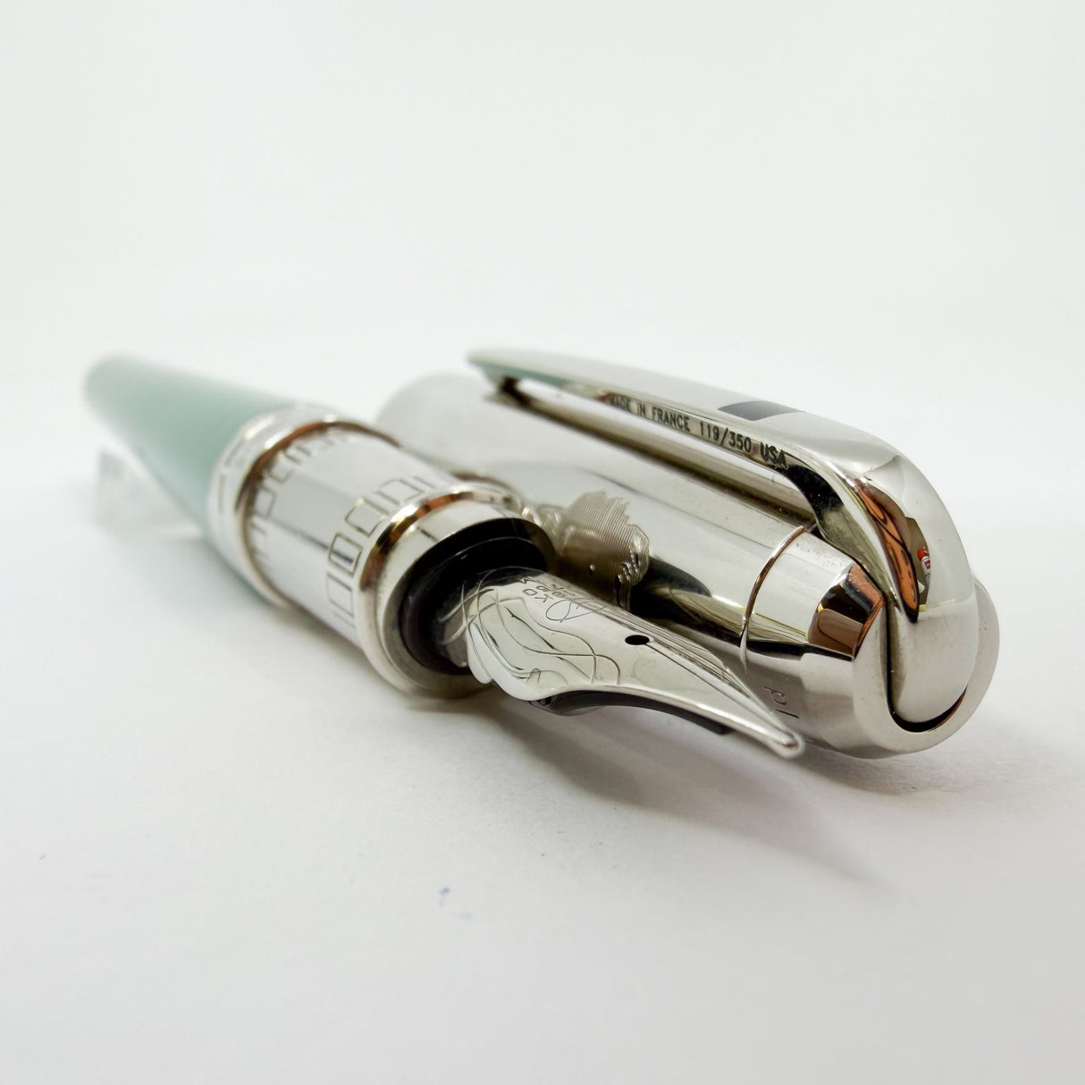S.T. DuPont Statue of Liberty Limited Edition Fountain Pen - Medium 18kt Gold Nib