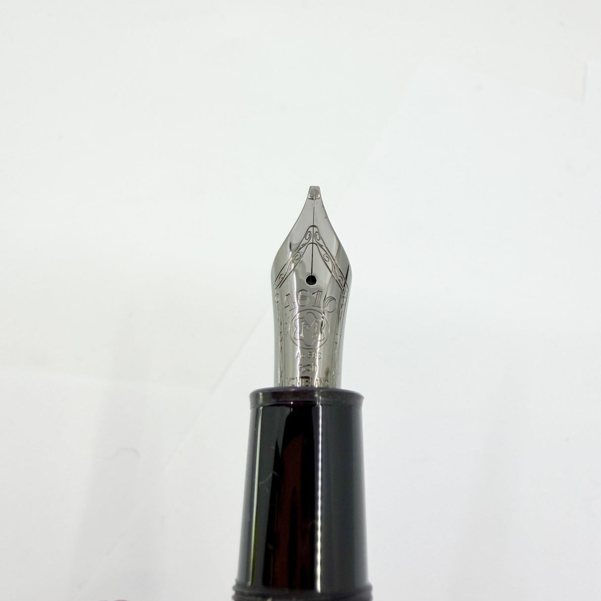 Montblanc LeGrand #146 Ultra (Matte) Black Fountain Pen - Ruthenium Plated Trim - Double Broad 14kt Gold Nib