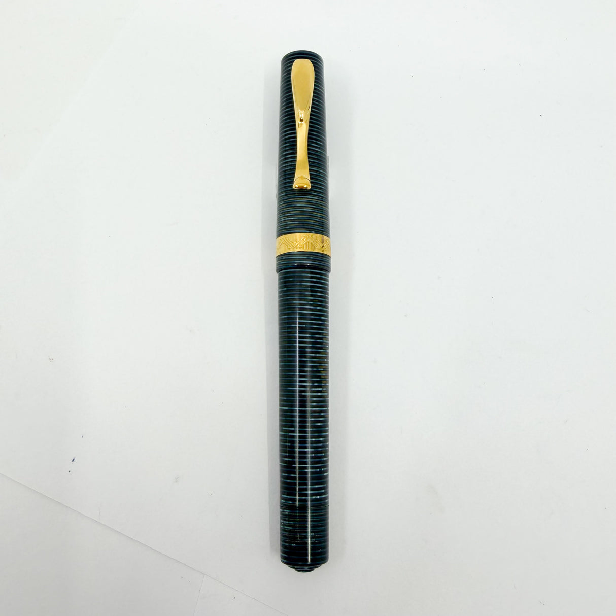 Visconti Manhattan Blue Celluloid Fountain Pen - Fine 18kt Gold Nib