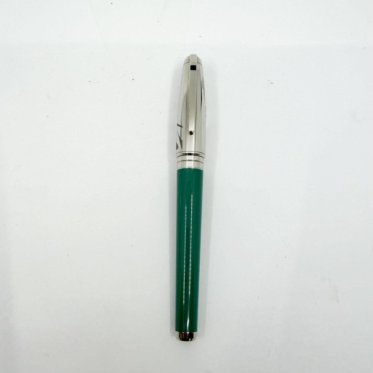 S.T. DuPont Statue of Liberty Limited Edition Fountain Pen - Medium 18kt Gold Nib