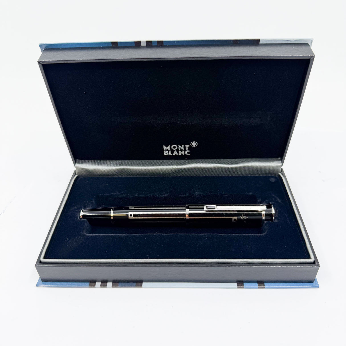 Montblanc Thomas Mann Writer's Limited Edition Fountain Pen - Medium 18kt Gold Nib