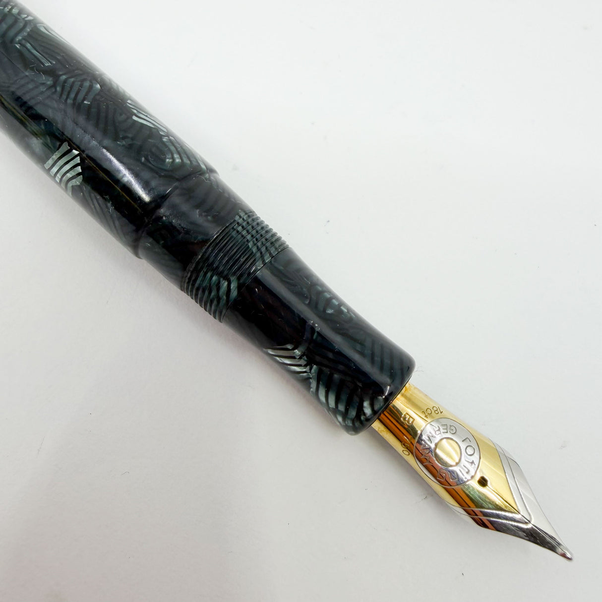 Rotring (German for "Red Ring") Tintenkuli "1928" Celluloid Limited Edition Fountain Pen Celebrating 70 Years of Rotring Pen Production - Medium 18kt Gold Nib + an Interchangeable Stylographic Tubular Point