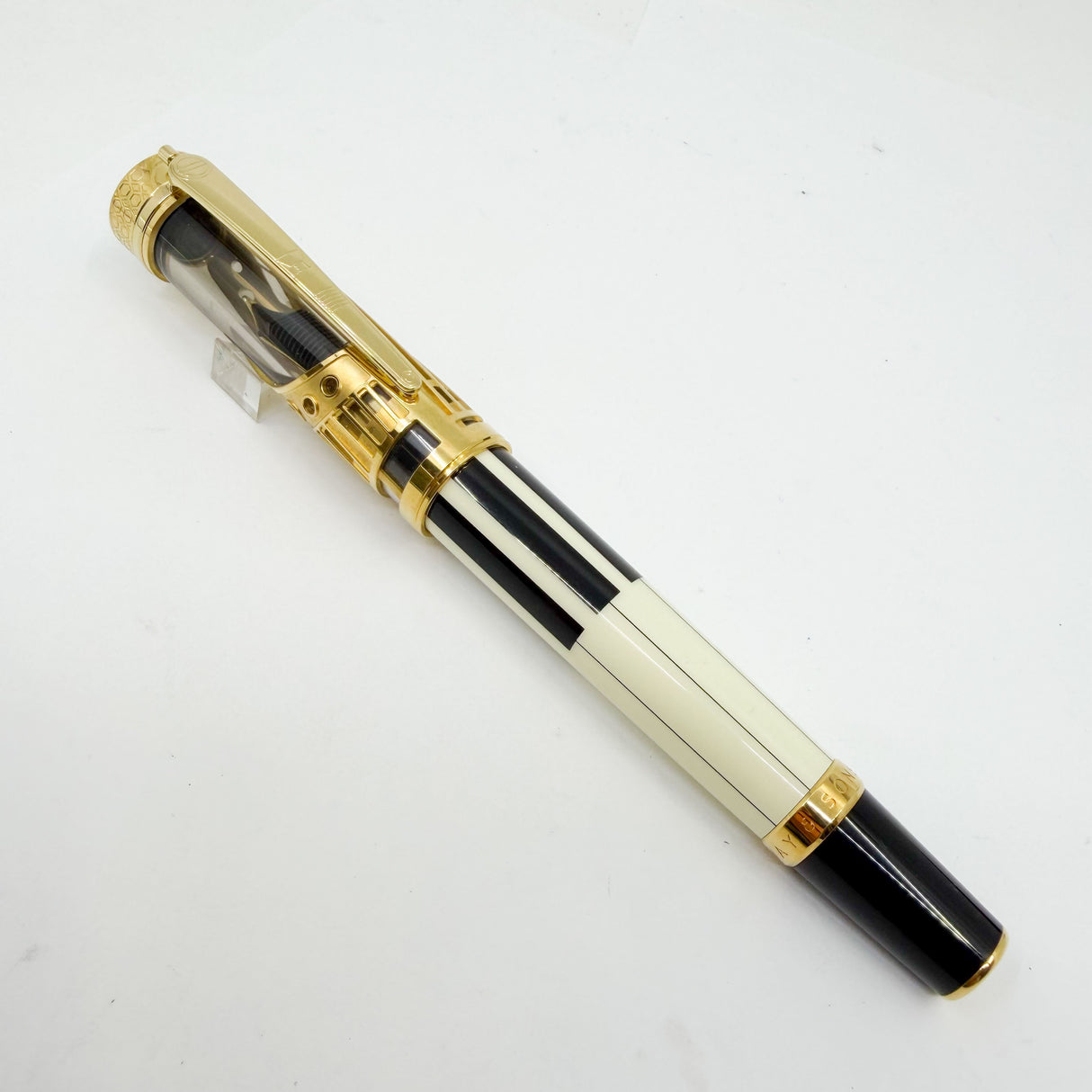 Montblanc Henry E, Steinway 888 Special Edition Patron Of The Arts Limited Edition Fountain Pen - Medium 18kt Gold Nib