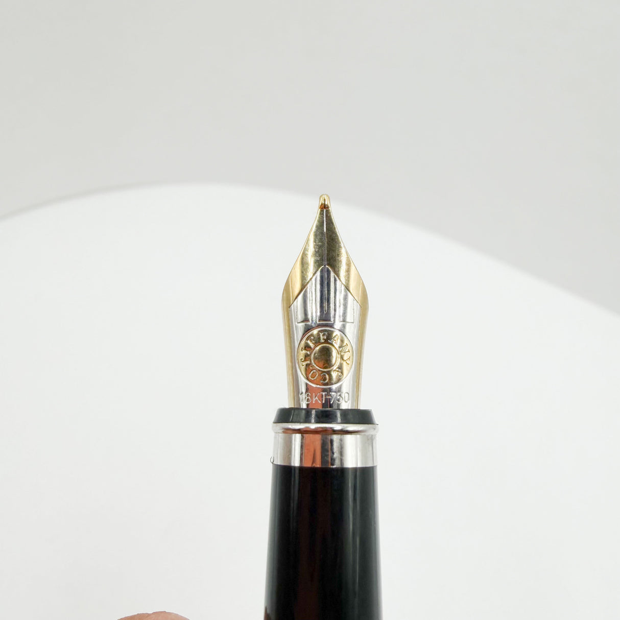 Tiffany Atlas Fountain Pen with Alternating White Lacquered Strips & Sterling Silver Strips & Sterling Clip and Trim - Medium 18kt Gold Tiffany & Co. Nib