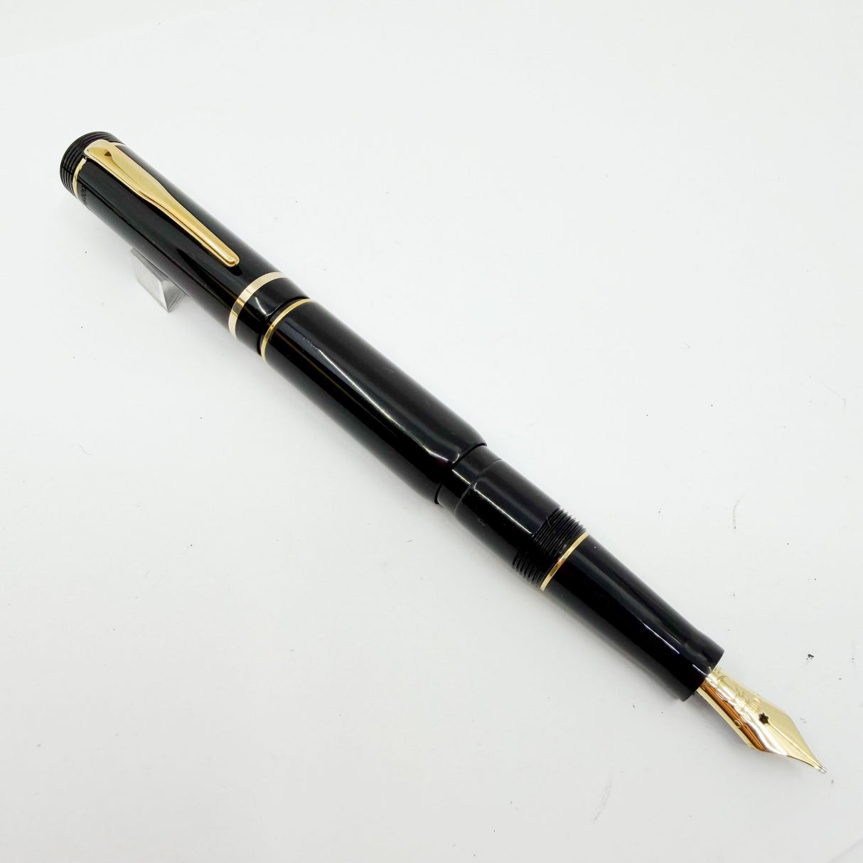 Montblanc Historical Limited Edition Fountain Pen Celebrating its 100th Anniversary - Fine 18kt Gold Retractable Nib
