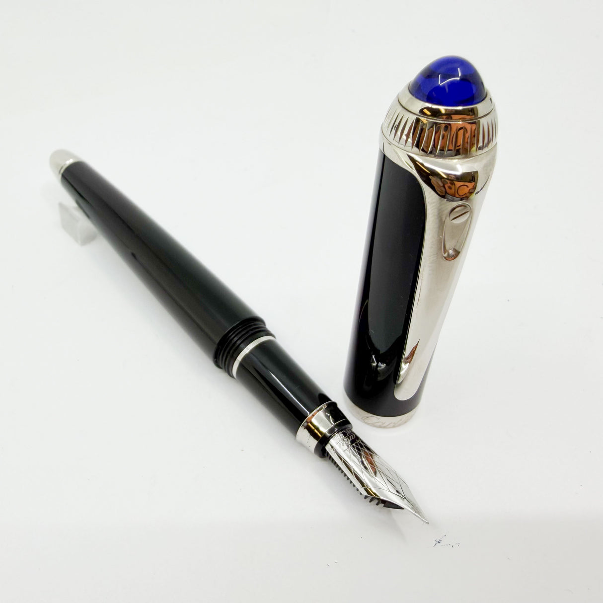 Cartier Roadster Black Composite Fountain Pen - Fine 18kt Gold Nib