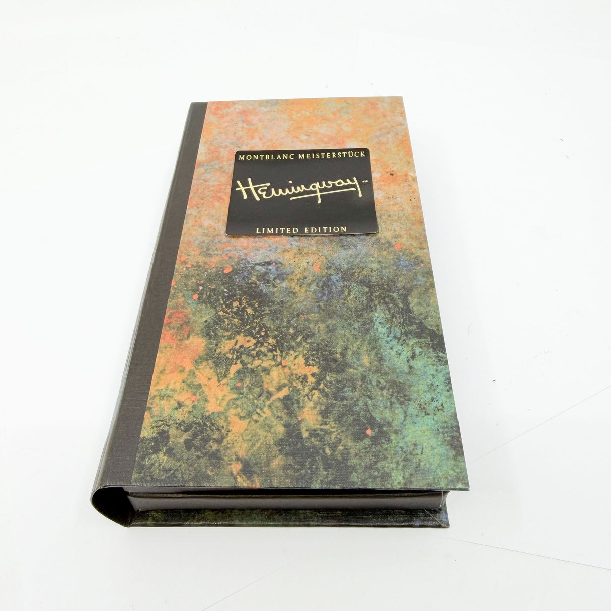 Montblanc Ernest Hemingway Writer Series Limited Edition Fountain Pen - Fine 18kt Gold Nib