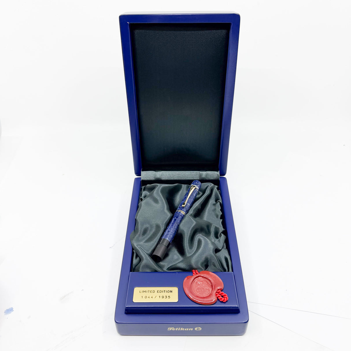 Pelikan Lapis Blue Celluloid (1935 Originals of their Time) Limited Edition Fountain Pen - Fine 18kt Gold Nib