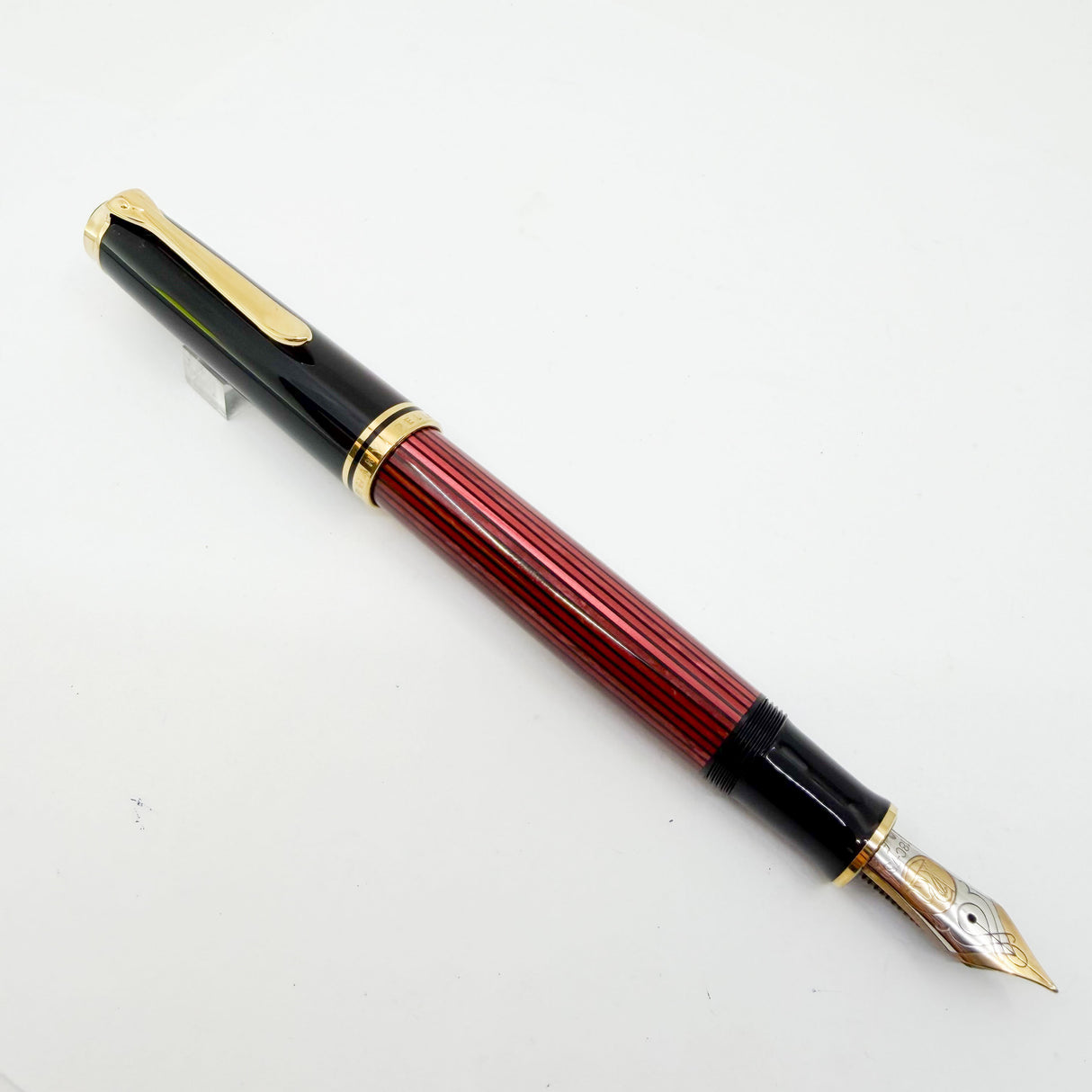 Pelikan M800 Black/Red Striped Fountain Pen - The Original! - Fine 18kt Gold Nib