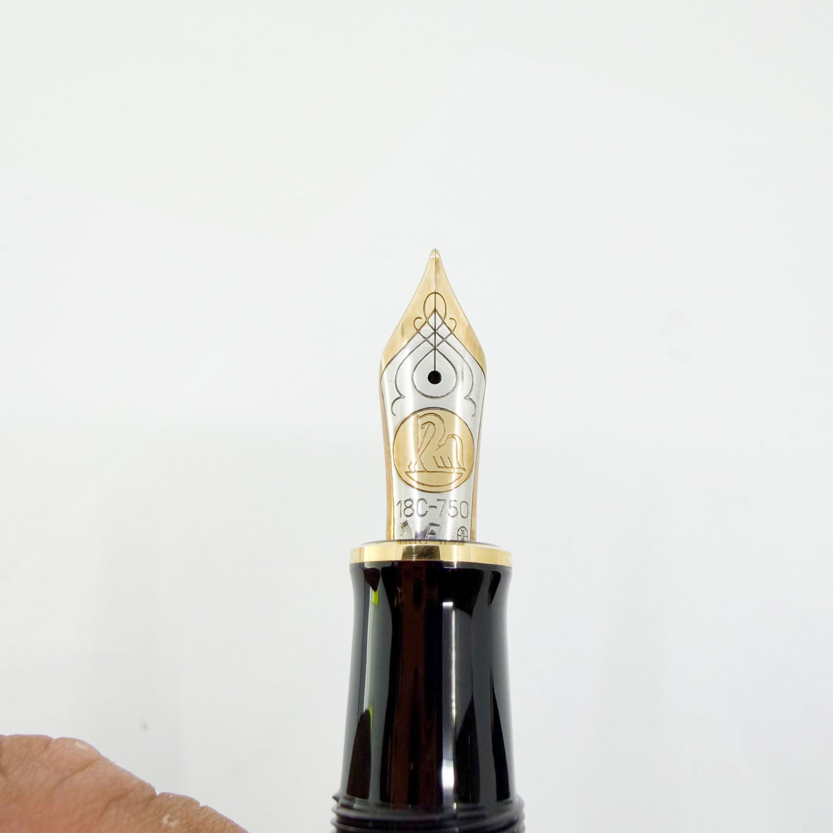 Pelikan M800 Black/Red Striped Fountain Pen - The Original! - Fine 18kt Gold Nib