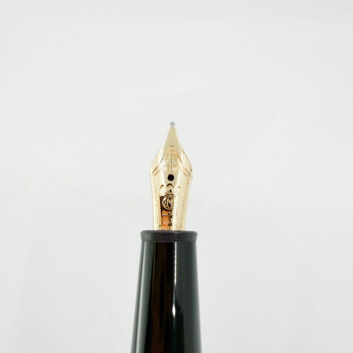 Montblanc Meisterstuck Fountain Pen - 145 The Origin Green - Celebrating the 100th Anniversary of the Meisterstuck - Medium 14kt Gold Nib