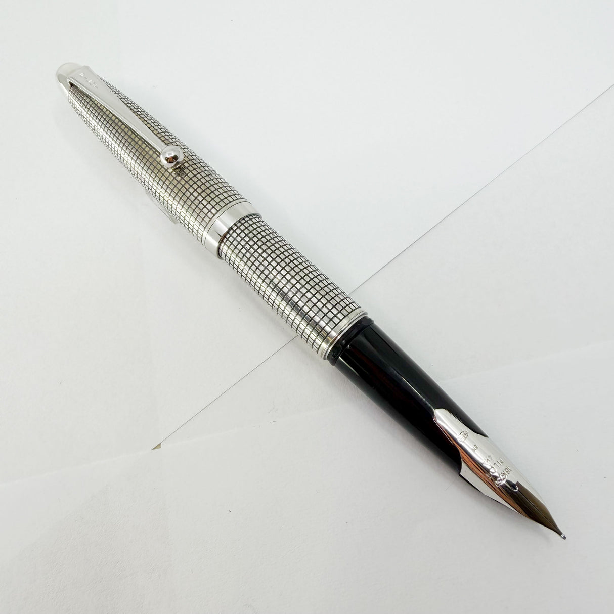 Pilot Cross-Hatched Sterling Silver Silvern Koushi Fountain Pen
