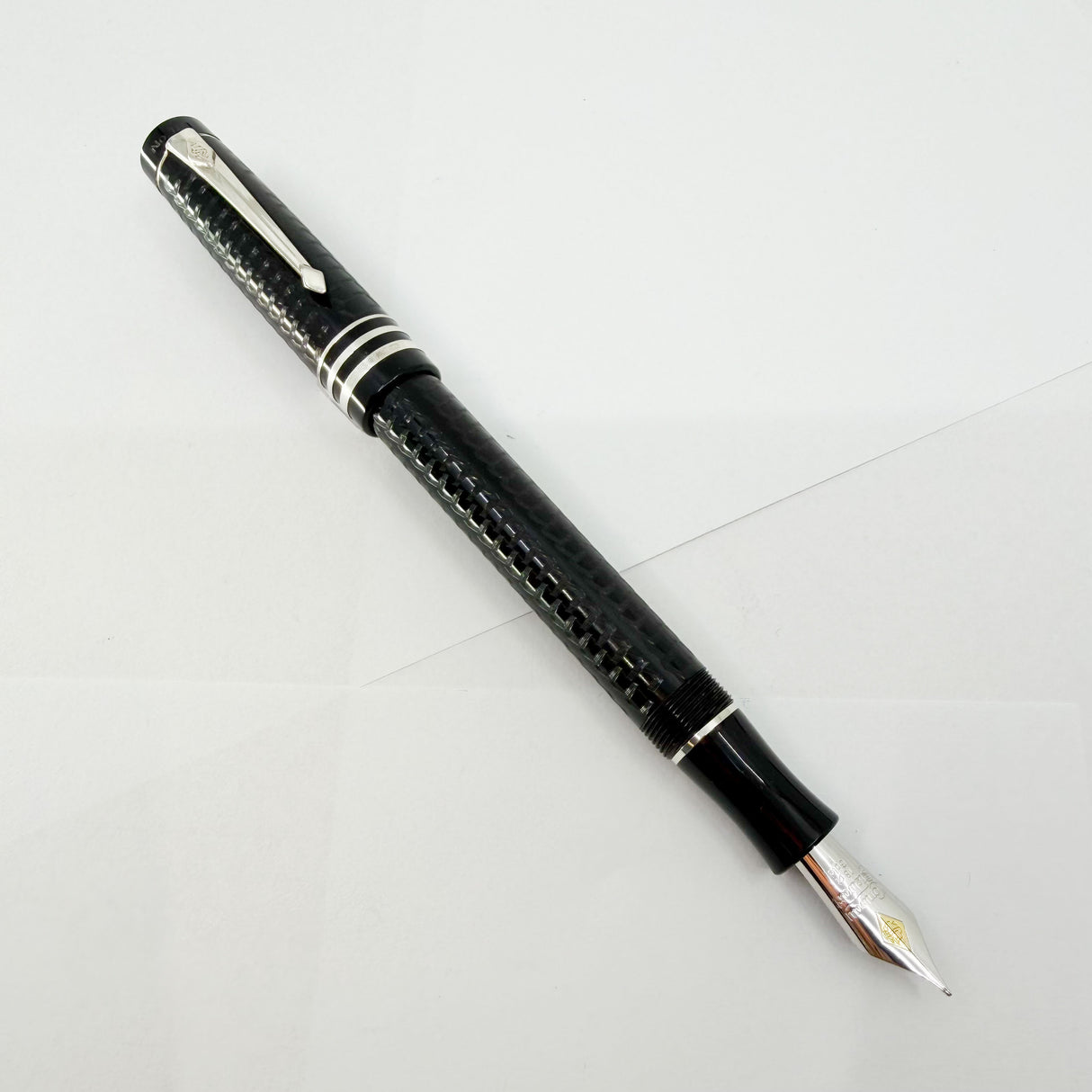 Conway Stewart Duro Heritage Etched Black Limited Edition Fountain Pen - Fine 18kt Gold Nib