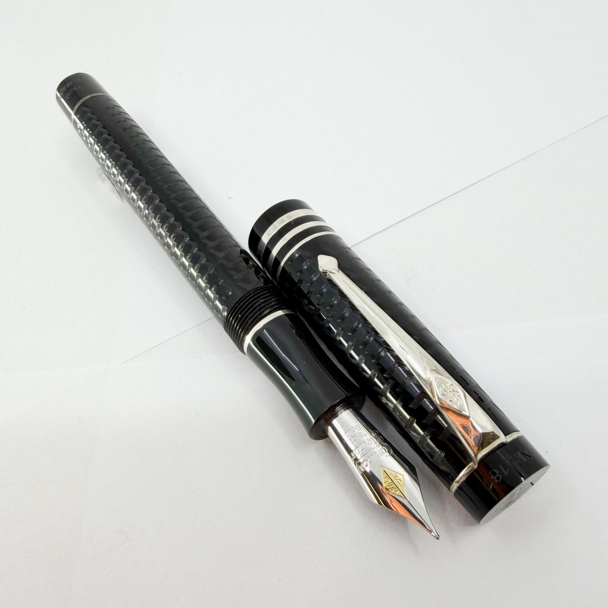 Conway Stewart Duro Heritage Etched Black Limited Edition Fountain Pen - Fine 18kt Gold Nib